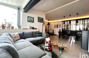 House/villa 4 rooms of 132 sq m in La Rochelle (17000)