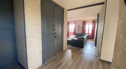 Apartment 4 rooms of 138 m² in Parthenay (79200)