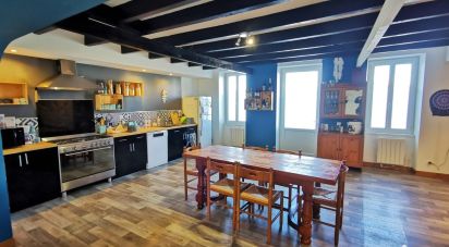 House 12 rooms of 299 m² in Montendre (17130)