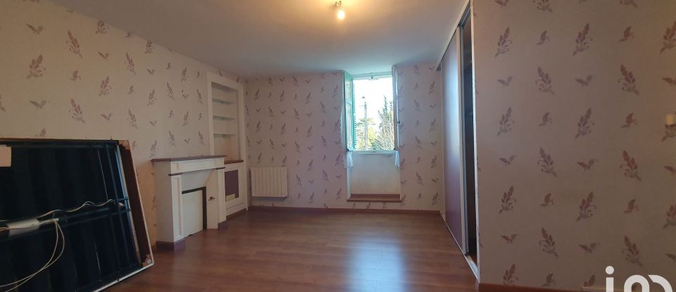 House 5 rooms of 164 m² in Châtellerault (86100)