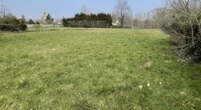 Land of 1,577 m² in Gy-les-Nonains (45220)