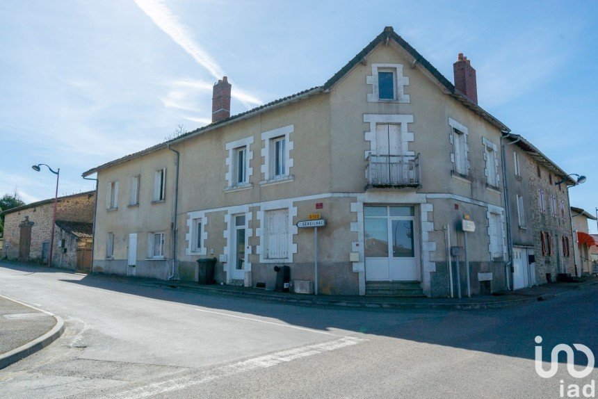 Immeuble de 200 m² à Saint-Cyr (87310)