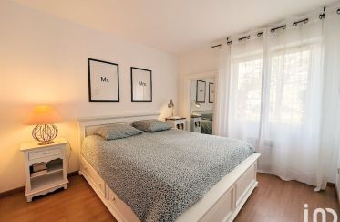 Appartement 3 pièces de 55 m² à Bordeaux (33300)