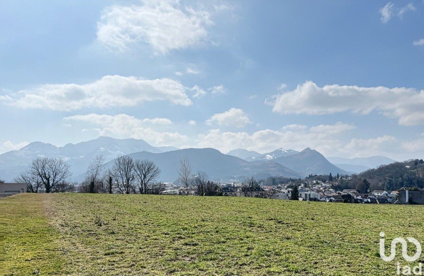 Land of 2,160 m² in Lourdes (65100)