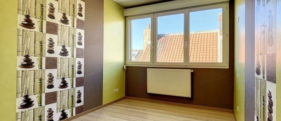Apartment 4 rooms of 90 m² in Dunkerque (59240)