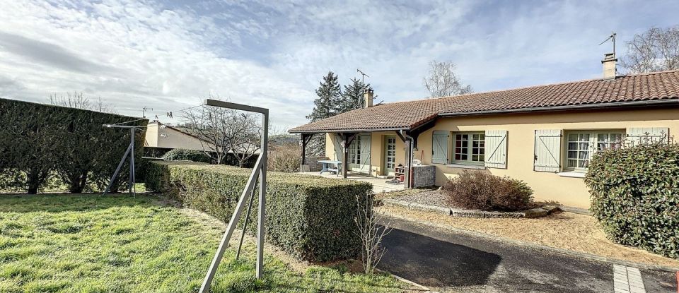 House 5 rooms of 140 m² in Sauviat (63120)