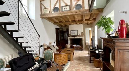 Maison 10 pièces de 260 m² à Fontenay-le-Vicomte (91540)