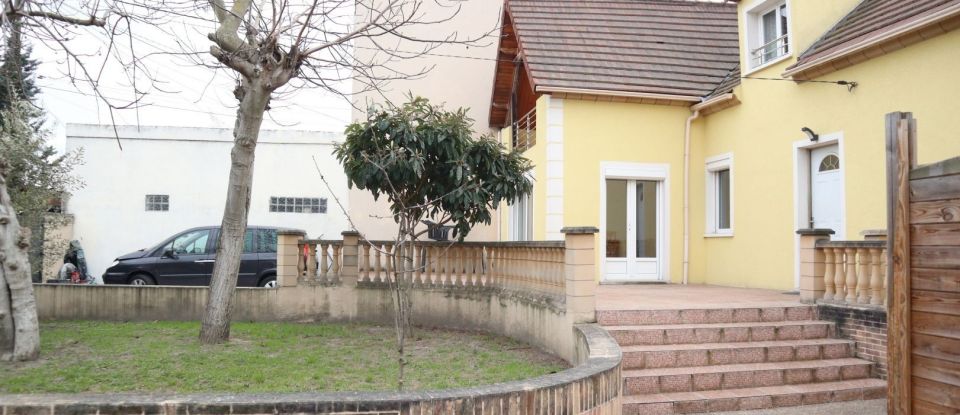 Maison 6 pièces de 125 m² à Argenteuil (95100)