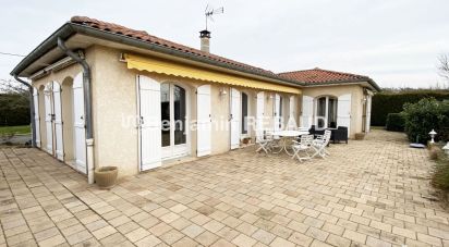 House 4 rooms of 113 m² in Pouilly-lès-Feurs (42110)
