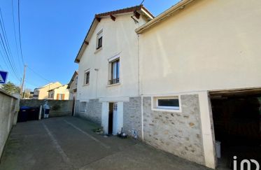 House 6 rooms of 157 m² in Meaux (77100)