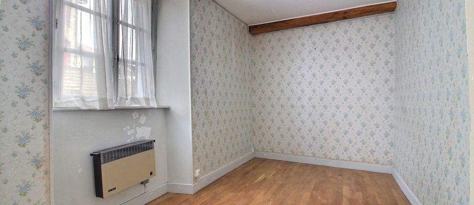 House 5 rooms of 158 m² in Mérinchal (23420)
