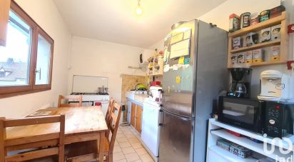 House 6 rooms of 126 m² in Saint-Bomer (28330)