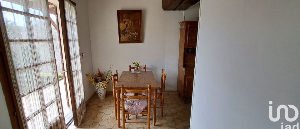 House 6 rooms of 150 m² in Maurecourt (78780)