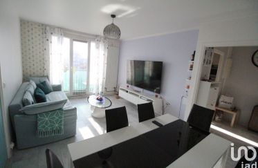 Apartment 3 rooms of 66 m² in Mennecy (91540)