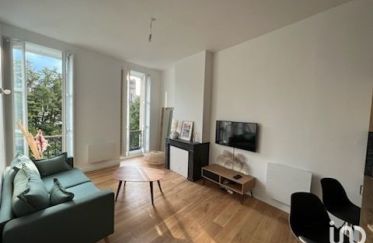 Apartment 3 rooms of 55 sq m in Bordeaux (33000)