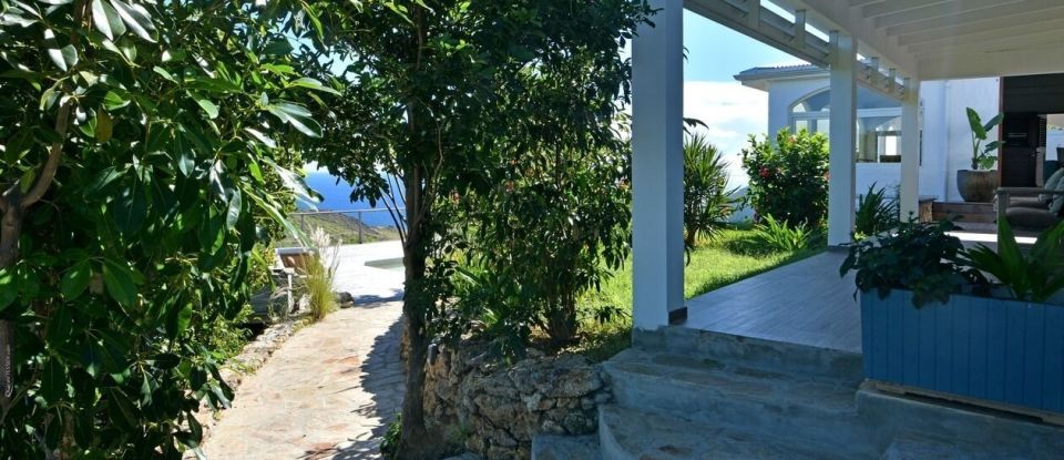 House 4 rooms of 220 m² in Saint-Barthélemy (97133)