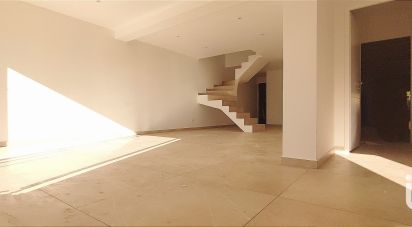 Maison 4 pièces de 126 m² à Salinelles (30250)