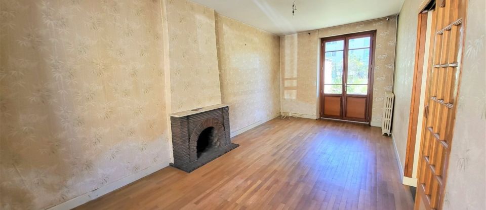 House 5 rooms of 115 m² in Saint-Gaultier (36800)