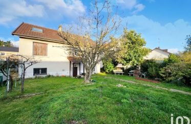 Traditional house 5 rooms of 100 m² in Conflans-Sainte-Honorine (78700)