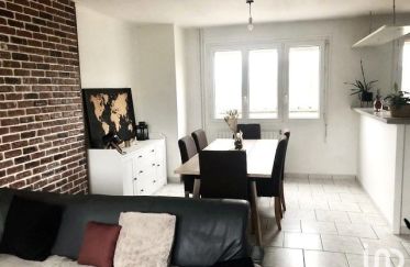 House 4 rooms of 74 m² in Saint-Fromond (50620)