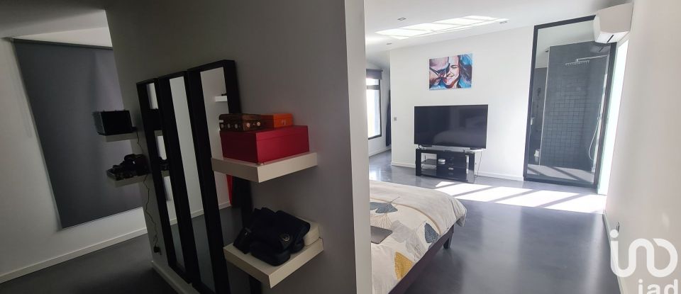 Loft 6 rooms of 244 m² in Saint-Maur-des-Fossés (94100)