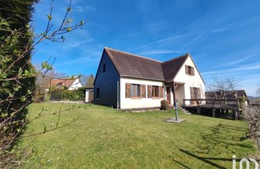 House 8 rooms of 140 m² in Saint-Désir (14100)