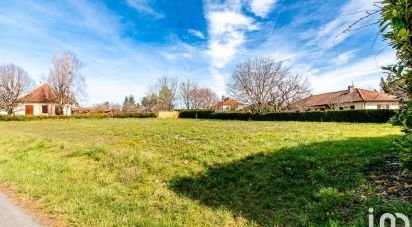 Land of 1,600 m² in Champcevinel (24750)