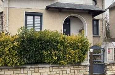 House 4 rooms of 112 m² in Bourges (18000)