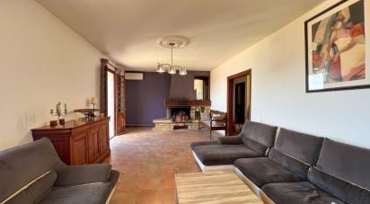 Maison 10 pièces de 230 m² à Santa-Reparata-di-Balagna (20220)