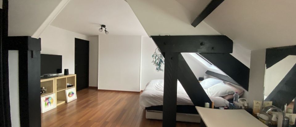 Apartment 4 rooms of 156 m² in Lens (62300)