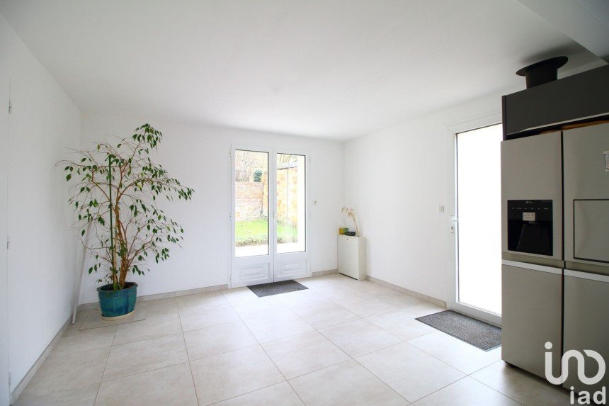 Maison 4 pièces de 108 m² à Saint-Rémy-lès-Chevreuse (78470)