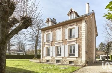 House 7 rooms of 165 m² in Vaucresson (92420)