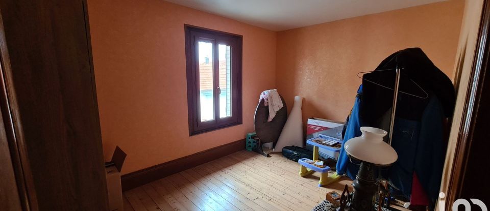 House 4 rooms of 106 m² in Glannes (51300)