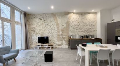 Loft 4 rooms of 120 sq m in Bordeaux (33000)