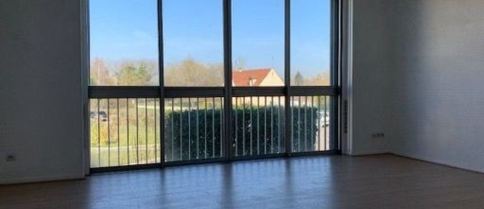 Apartment 4 rooms of 77 m² in Noyon (60400)