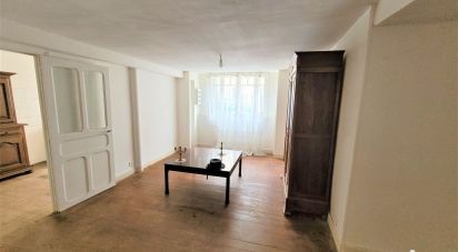 House 3 rooms of 104 m² in Saint-Gaultier (36800)