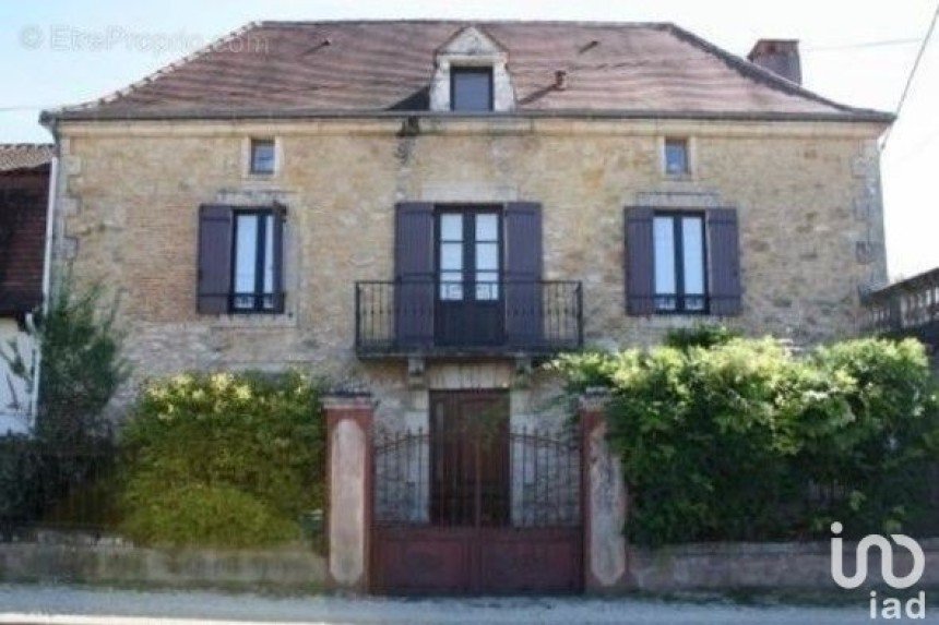 Maison 6 pièces de 275 m² à Siorac-en-Périgord (24170)