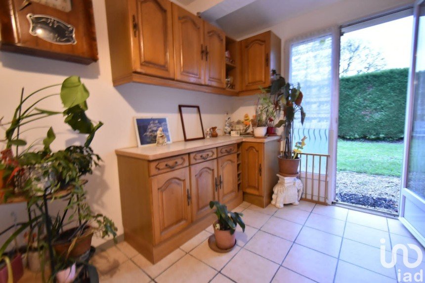 House 5 rooms of 90 m² in La Haie-Fouassière (44690)
