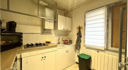 Apartment 3 rooms of 54 sq m in Nîmes (30000)
