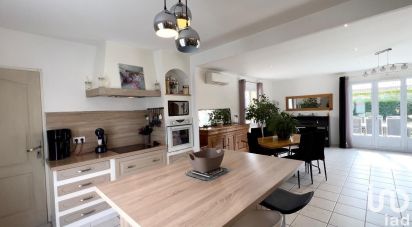 Maison 4 pièces de 100 m² à Sorgues (84700)