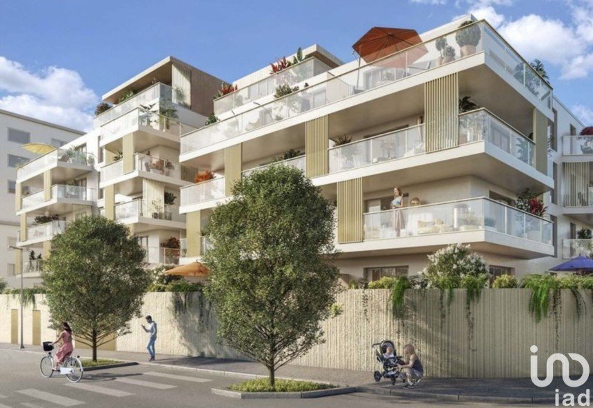 Apartment 5 rooms of 99 m² in Lorient (56100)