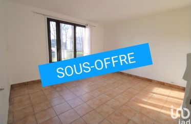 Apartment 3 rooms of 53 m² in Brie-Comte-Robert (77170)