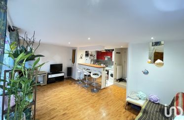 Apartment 3 rooms of 70 sq m in Noisy-le-Grand (93160)