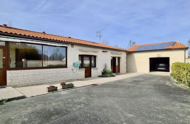 House 7 rooms of 135 m² in Courçon (17170)