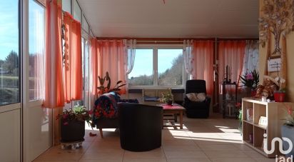 House 6 rooms of 146 m² in Cayrols (15290)