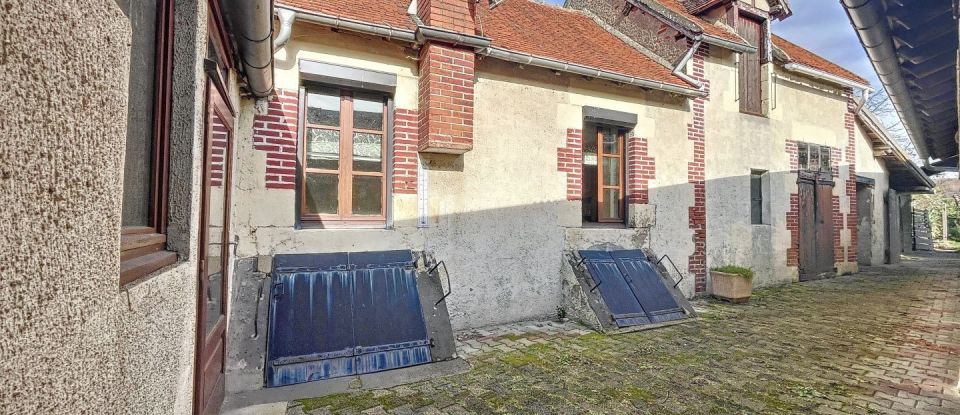 House 6 rooms of 127 m² in Bessay-sur-Allier (03340)