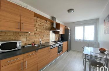Apartment 3 rooms of 70 m² in Tours (37200)