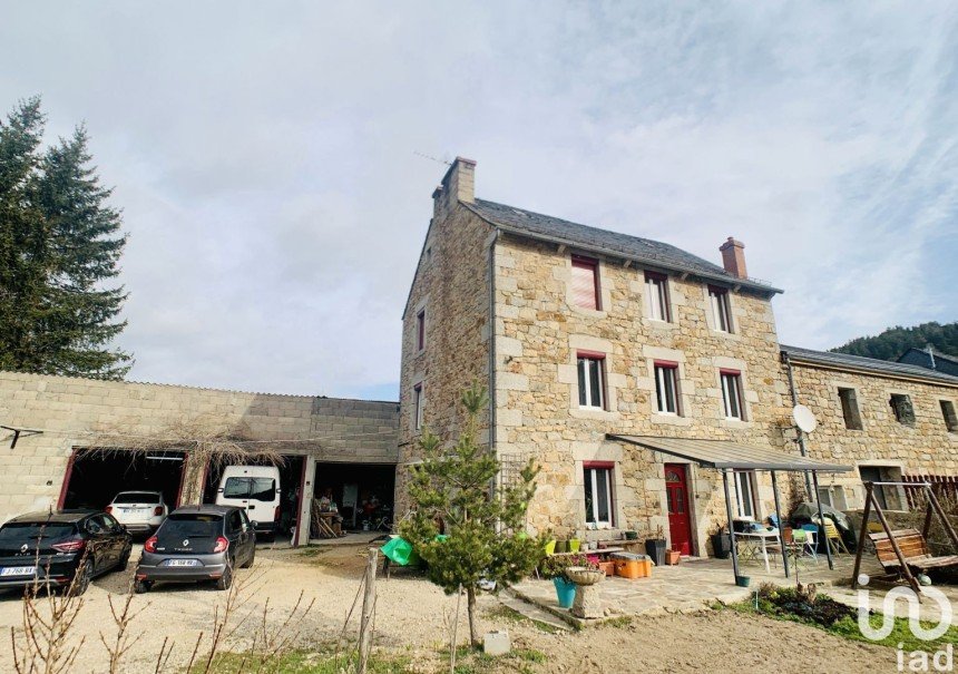 Maison de campagne 7 pièces de 175 m² à Saint-Alban-sur-Limagnole (48120)