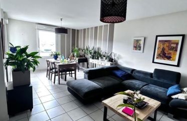 Appartement 3 pièces de 70 m² à Villefontaine (38090)