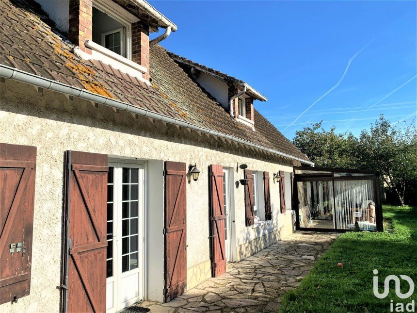 House 6 rooms of 120 m² in Saint-André-de-l'Eure (27220)